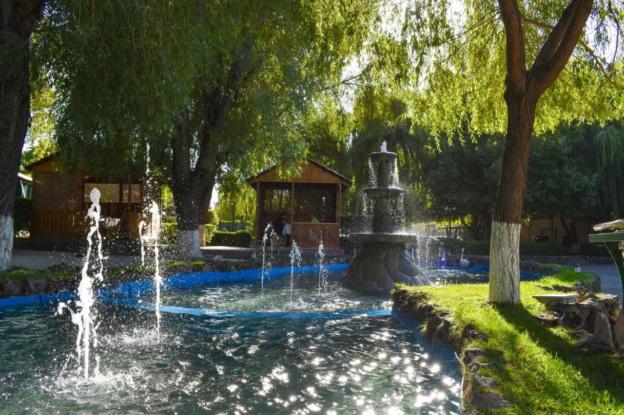 Ureni Hotel Kasagh Экстерьер фото